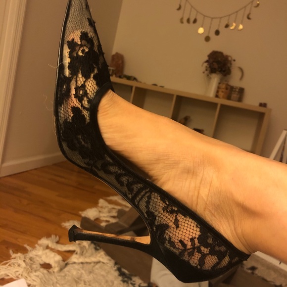Size 40.5 MANOLO BLAHNIK Lace TUCCIO pumps - Picture 6 of 6